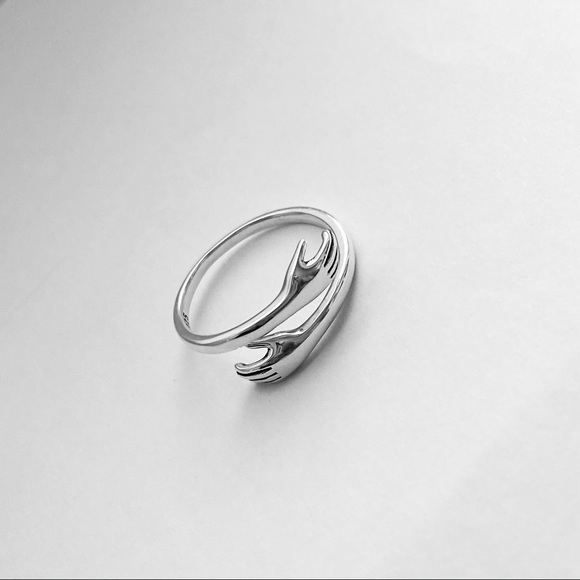 Sterling Silver Hugging Hands Ring, Claddagh Rings, Love Jewelry, Hand Hugs - Picture 7 of 13